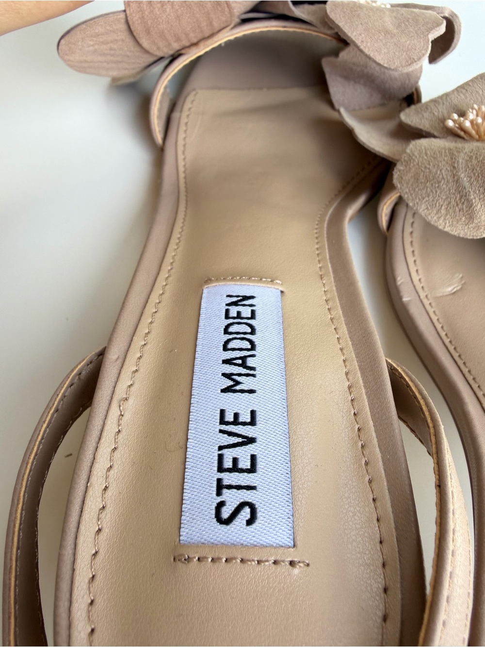 🆕🌺SteveMadden Floral Block Heel Sandals Nude Taupe 3D Flower Dress Heels Size6.5 - Picture 15 of 17